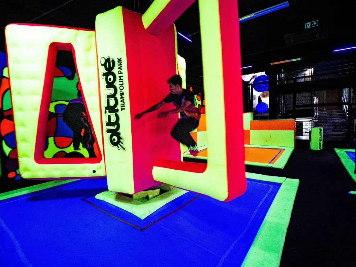 Altitude Park - Piscina de espumas